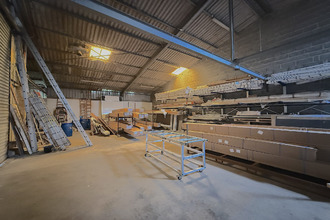  localcommercial carpiquet 14650