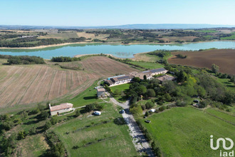  localcommercial castelnaudary 11400