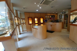  localcommercial caussade 82300