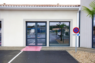  localcommercial cavignac 33620