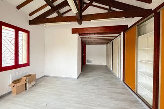  localcommercial cavignac 33620