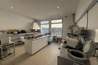  localcommercial cazilhac 11570