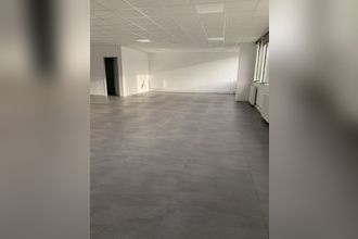  localcommercial cergy 95000