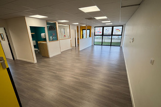  localcommercial chaponnay 69970