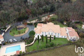  localcommercial chateaubernard 16100