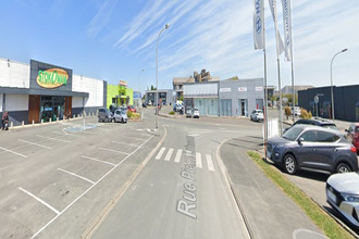  localcommercial chateaubernard 16100