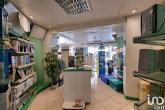  localcommercial chatellerault 86100