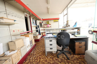  localcommercial chatellerault 86100