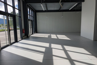  localcommercial chignin 73800