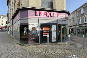  localcommercial cholet 49300