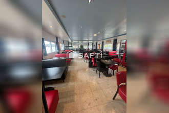  localcommercial compiegne 60200