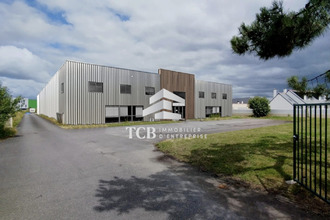  localcommercial coueron 44220