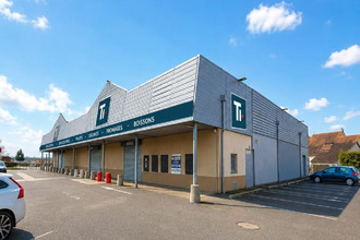 localcommercial coulaines 72190