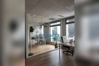  localcommercial eguilles 13510