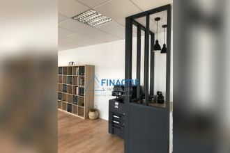  localcommercial eguilles 13510