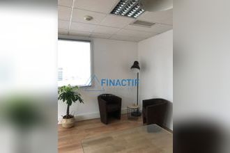  localcommercial eguilles 13510