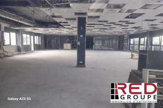  localcommercial eguilles 13510