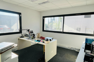  localcommercial eguilles 13510