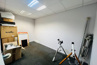  localcommercial eguilles 13510