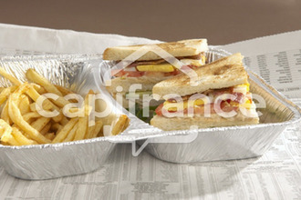  localcommercial eguilles 13510