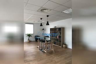  localcommercial eguilles 13510