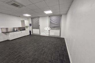  localcommercial emerainville 77184