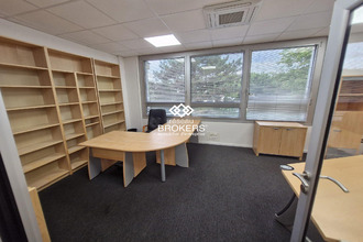  localcommercial emerainville 77184