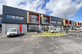  localcommercial eragny 95610