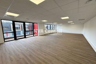  localcommercial eragny 95610