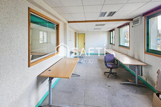  localcommercial esquelbecq 59470