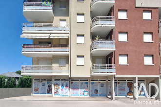  localcommercial etrembieres 74100