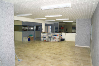  localcommercial frejus 83600