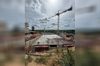  localcommercial frontonas 38290