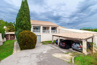  localcommercial gardanne 13120