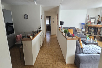  localcommercial geneuille 25870