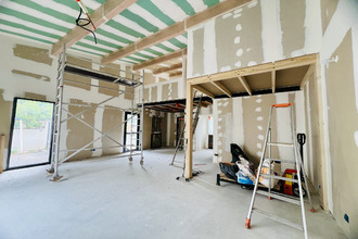  localcommercial gignac 34150