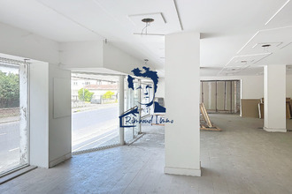  localcommercial givet 08600