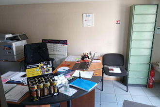  localcommercial givrezac 17260