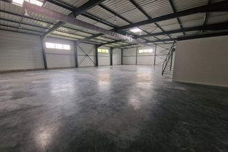  localcommercial granieu 38490