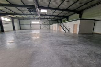  localcommercial granieu 38490