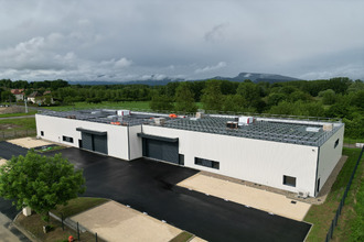  localcommercial granieu 38490