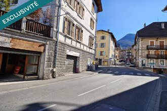  localcommercial guillestre 05600