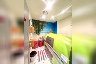  localcommercial guise 02120