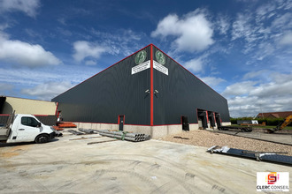  localcommercial heudebouville 27400