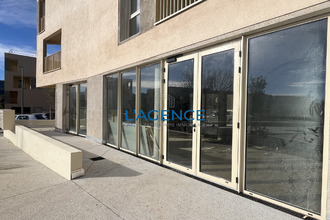  localcommercial hyeres 83400