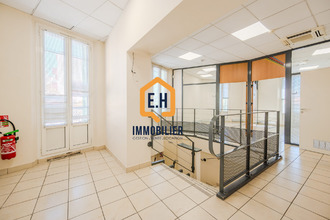 localcommercial hyeres 83400