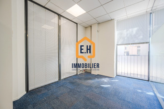  localcommercial hyeres 83400