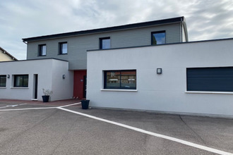  localcommercial isneauville 76230