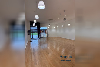  localcommercial la-meziere 35520