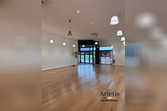  localcommercial la-meziere 35520